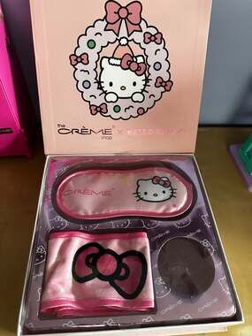 The Crème Shop x Hello Kitty Cozy Slumber 3-Piece Holiday Spa Set